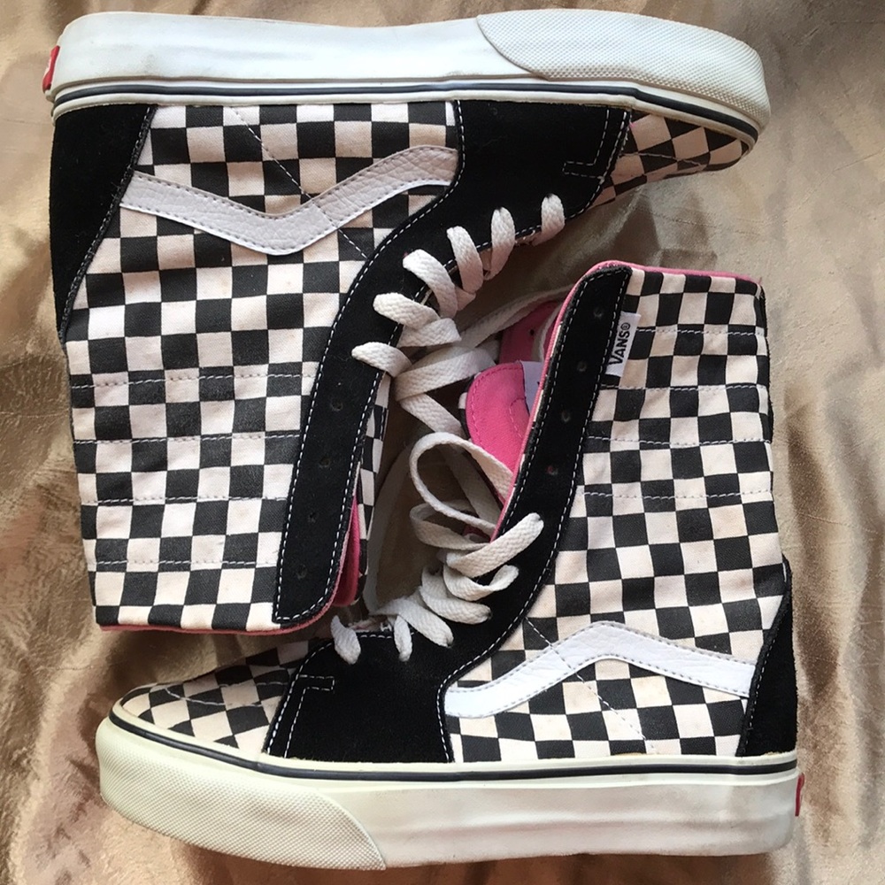High top women's Vans.